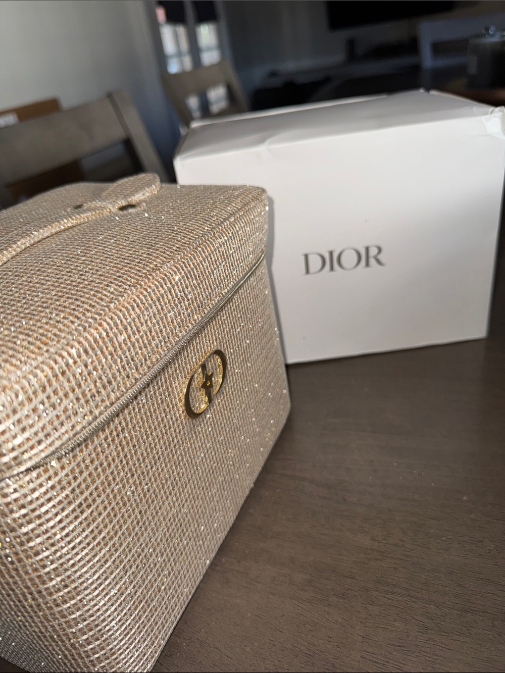 Dior GWP Vanity Case Gold - Picture 6 of 6
